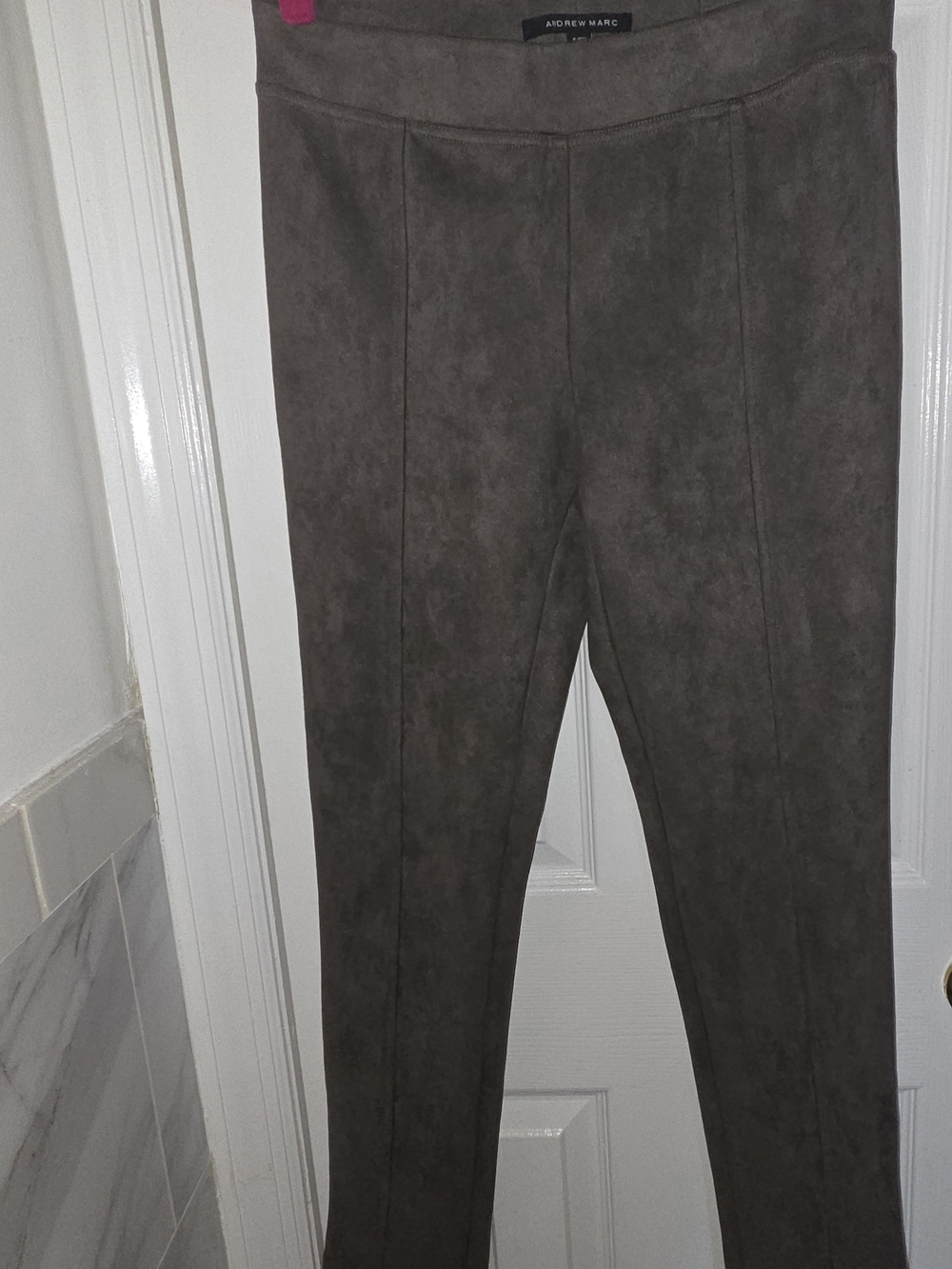 ANDREW MARC Taupe Suede-Look Ponte Leggings